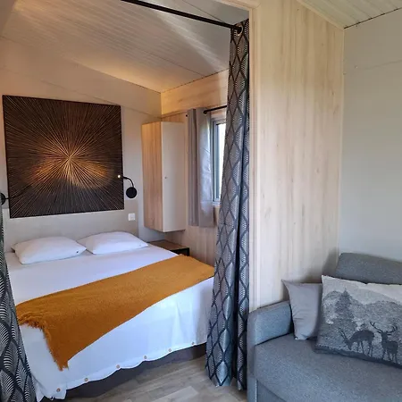 Lodge Les D'isa - Cab'fer Flexanville